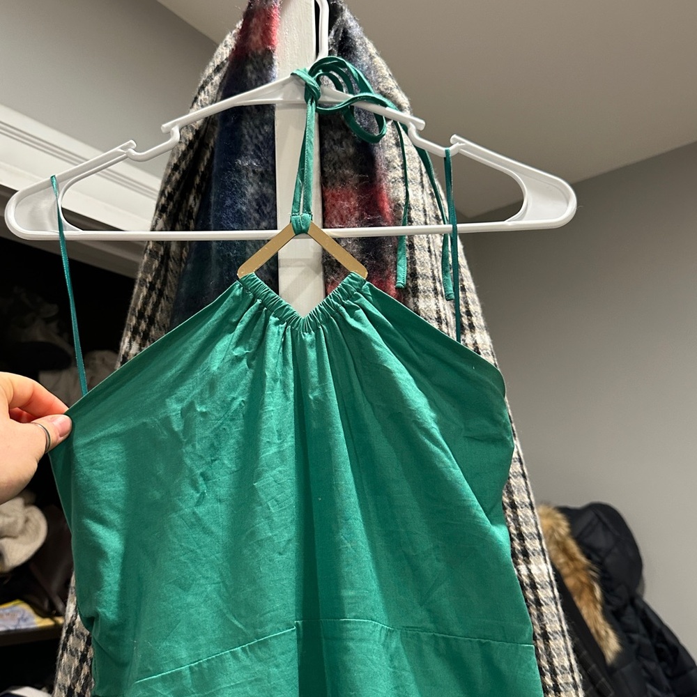 Green halter dress - Picture 2 of 4